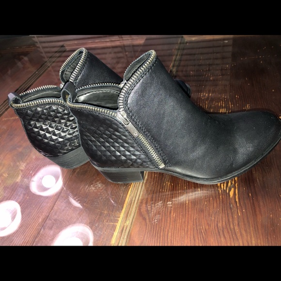 Lucky Brand black leather booties sz 6 - Picture 7 of 8